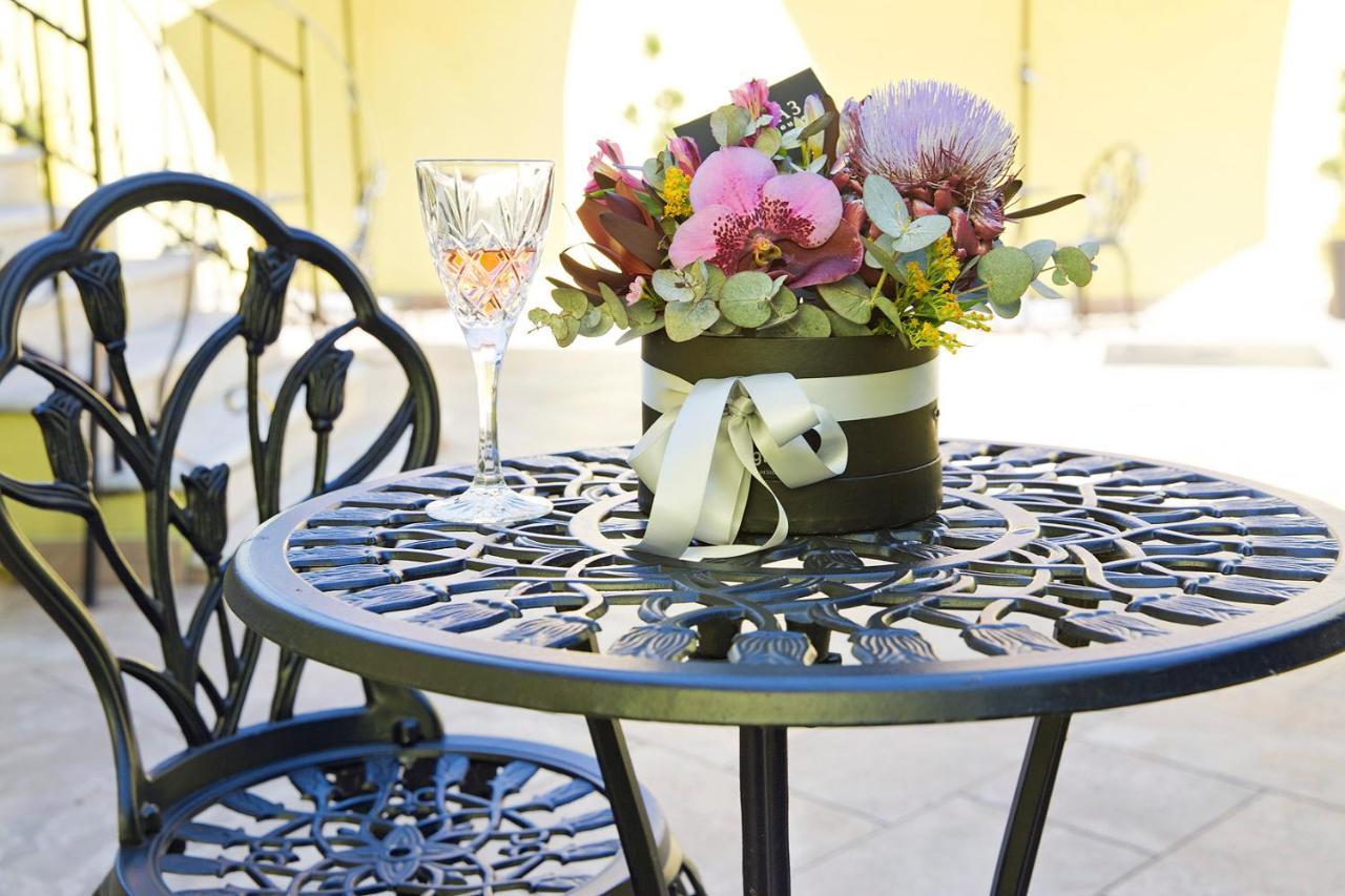 Casa 3 Guesthouse Oradea Ngoại thất bức ảnh