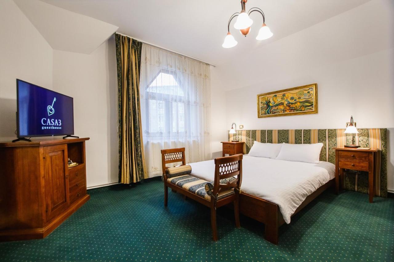 Casa 3 Guesthouse Oradea Ngoại thất bức ảnh