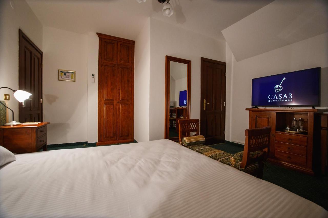 Casa 3 Guesthouse Oradea Ngoại thất bức ảnh