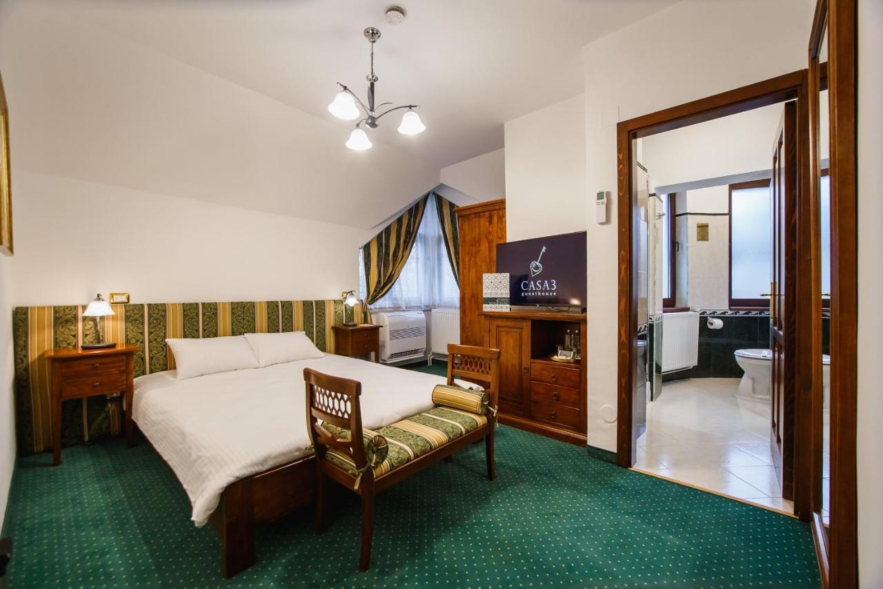 Casa 3 Guesthouse Oradea Ngoại thất bức ảnh